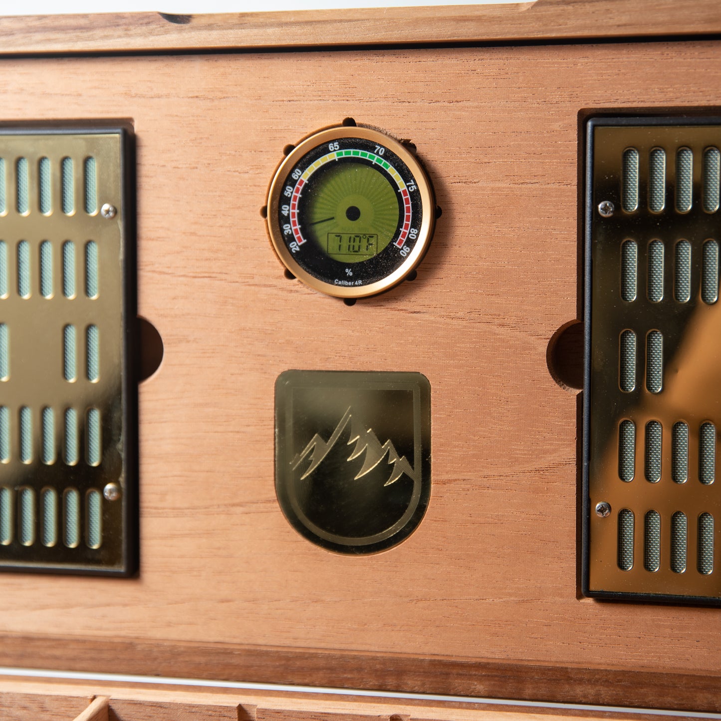 Black Walnut Humidor with Spanish Cedar Lining | 80 Churchills