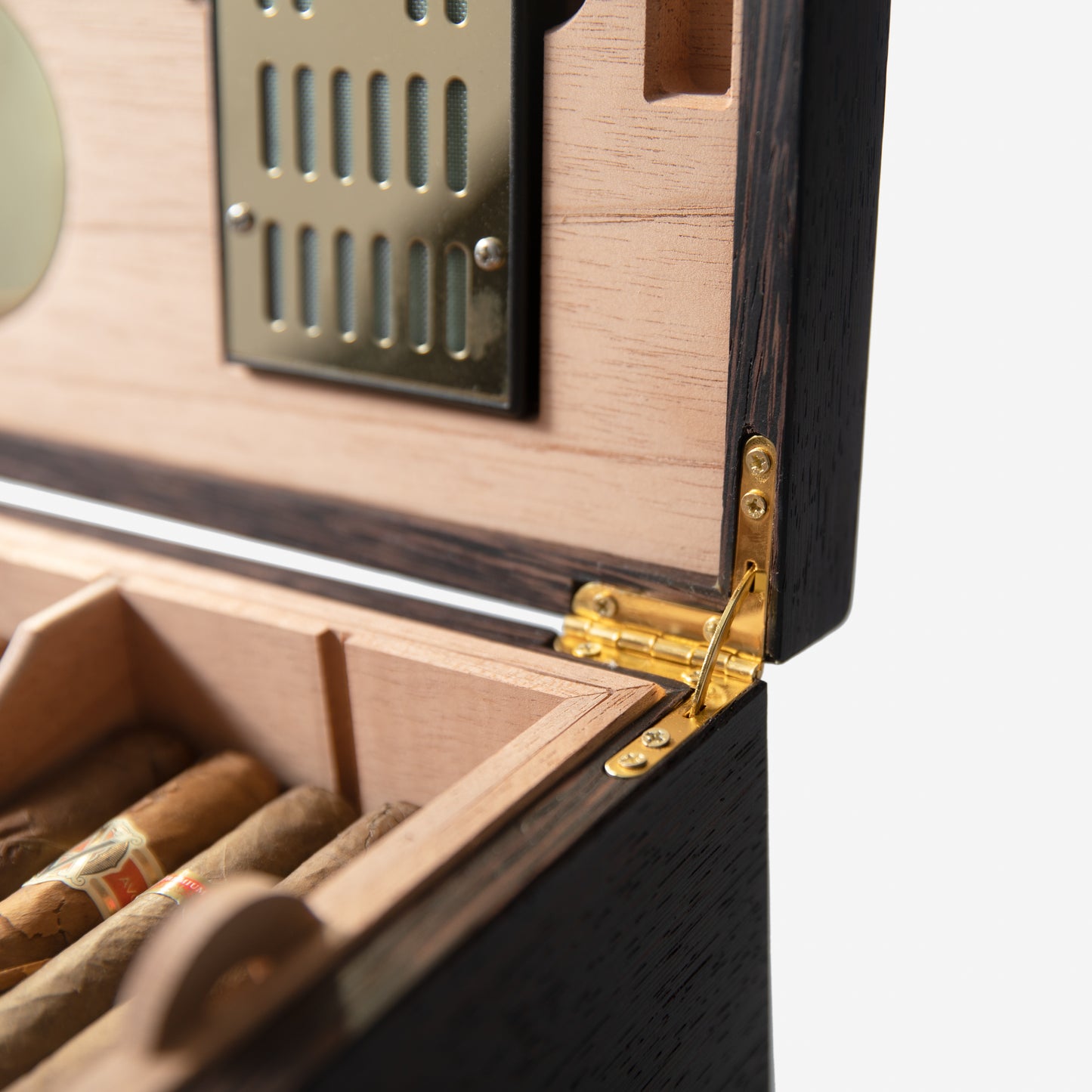 Wenge Humidor with Spanish Cedar Lining | 80 Churchills